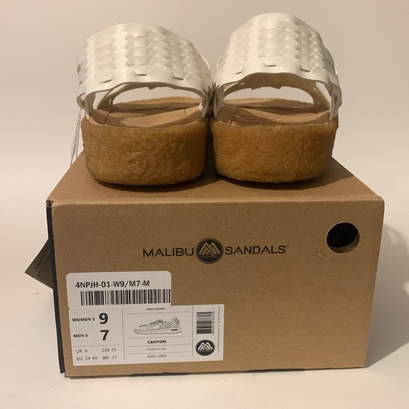 NWT Malibu Canyon Sandals - Picture 6 of 9